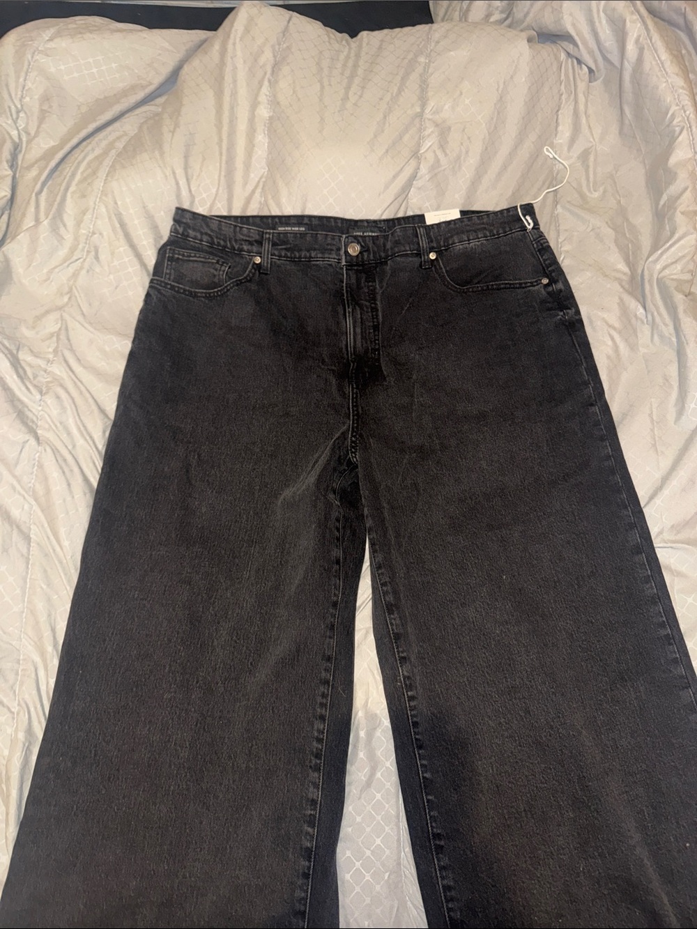 High-Rise Wide Leg Jeans in Washed Black